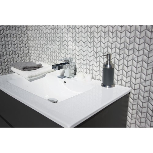 Ritz Carrara - Diamond Chevron Mosaic 25x45mm (30.9x29.6cm)