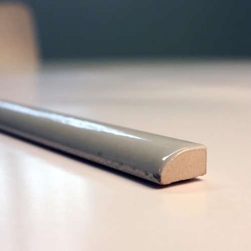 Aria Brown Gloss Quarter Round Border 1.5x30cm