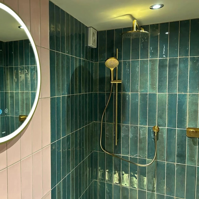 Bali Green Olive Gloss 7.5x30cm (box of 44)