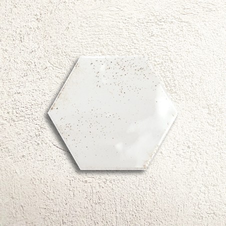 Bali White Hexagon Gloss 15x17.3cm (box of 44)
