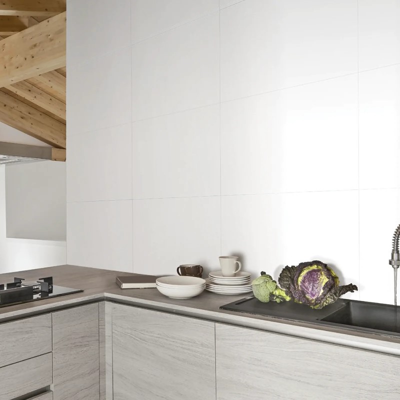 Brilliant Whites Tabia Bianco Gloss 30x60cm (box of 9)