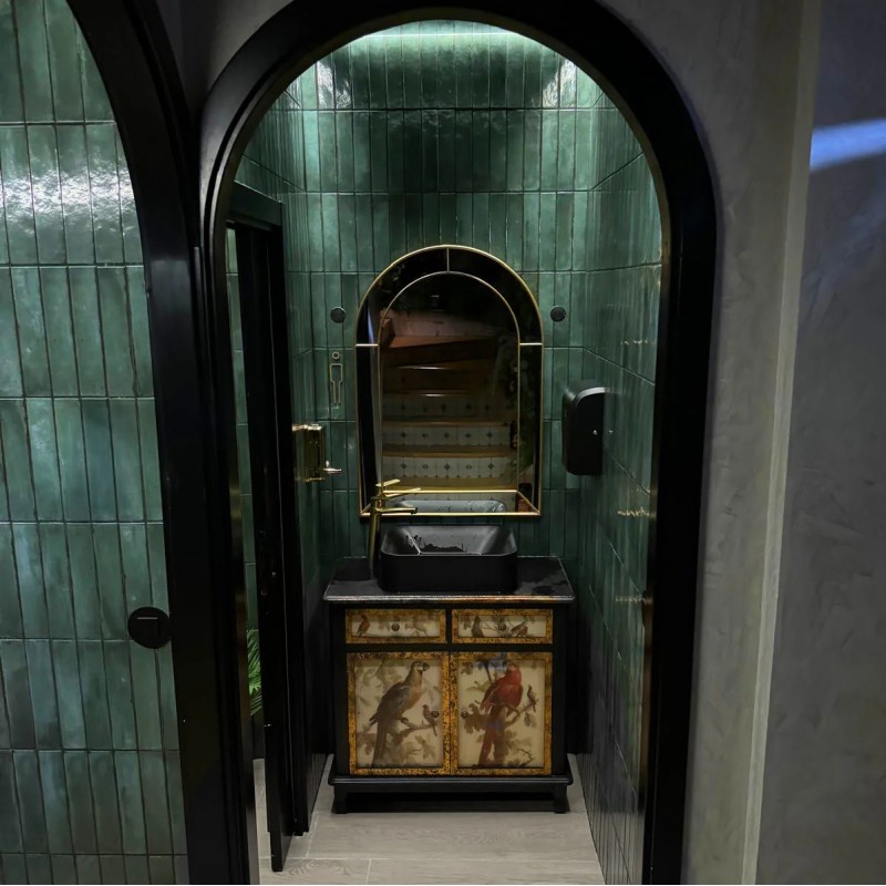 Lisbon Raku Green Jade Shine Gloss 5.6x26.7cm (box of 48)