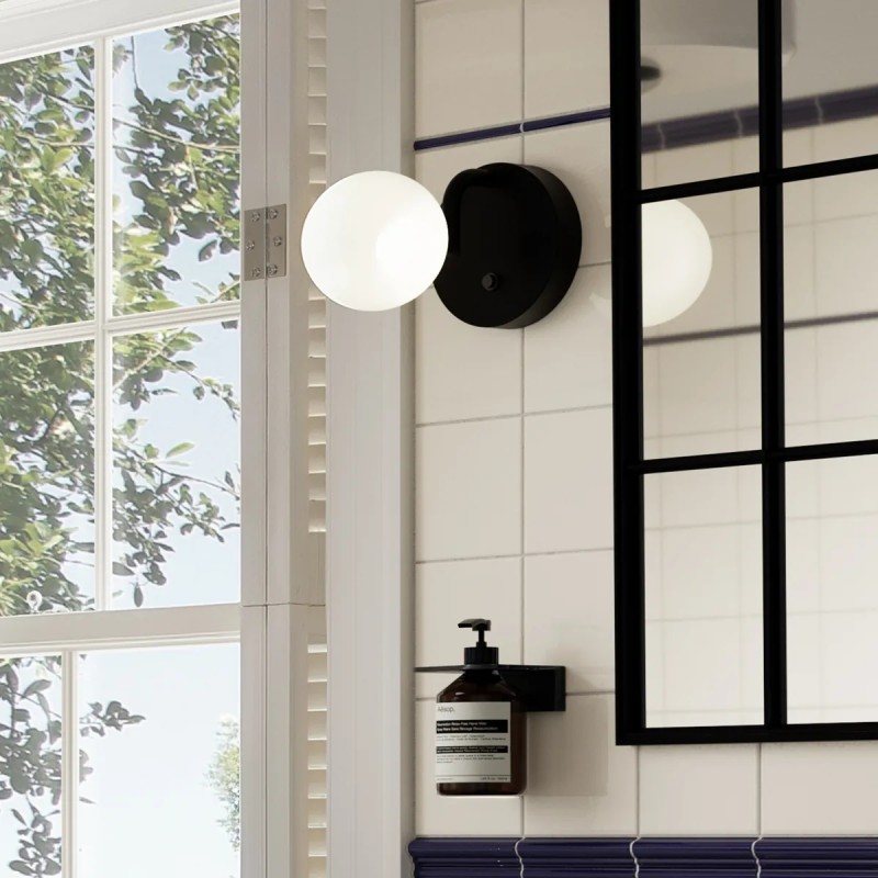 Windsor Antique White Gloss 15x15cm (box of 44)