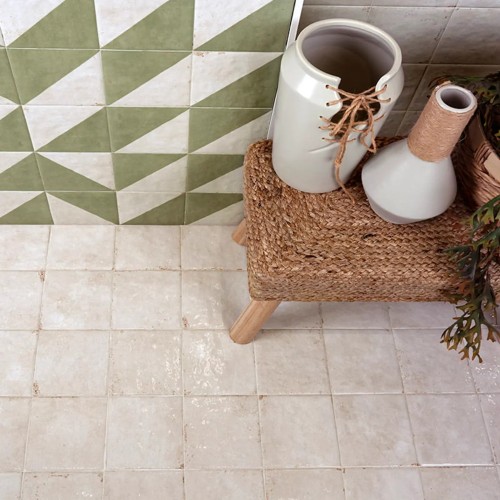 Bahia White Gloss 15x15cm (box of 22)