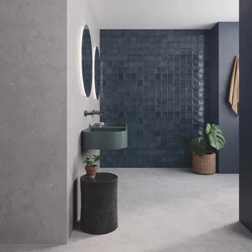 Dakota Bilberry Gloss 32x62.5cm (box of 5)