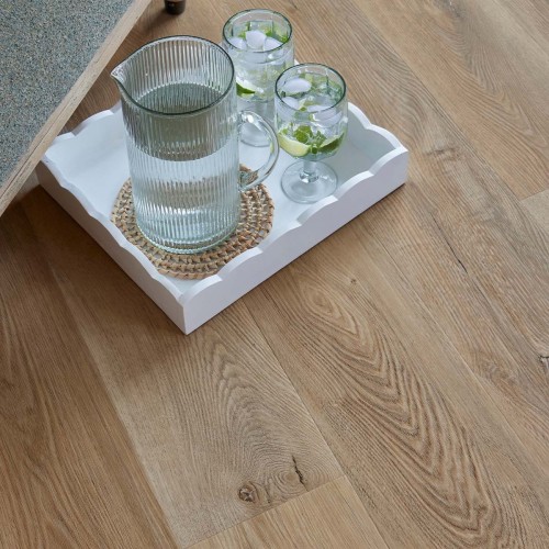 Emblem Tatton LVT 18.4x121.9cm (box of 16)