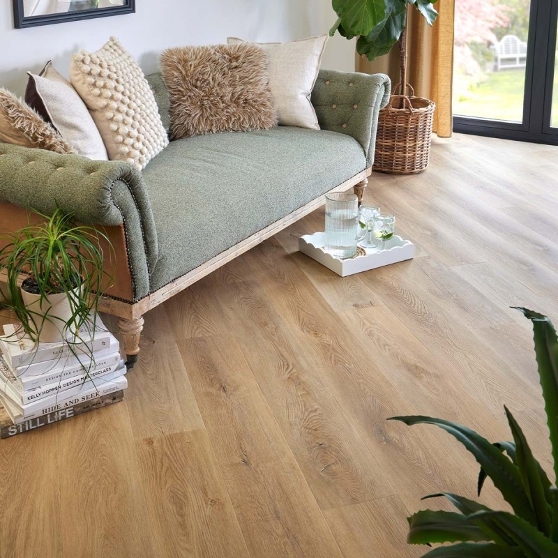 Emblem Tatton LVT 18.4x121.9cm (box of 16)