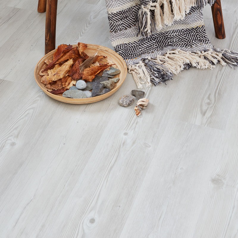 Natural Scandanavian Pine LVT 18.4x121.9cm (box of 16)